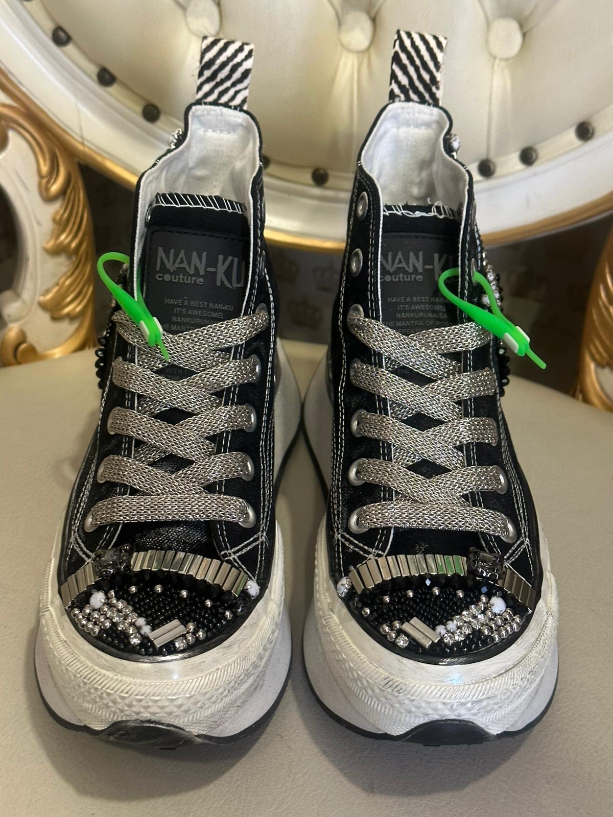 Sneaker NAN-KU Plateau Schwarz