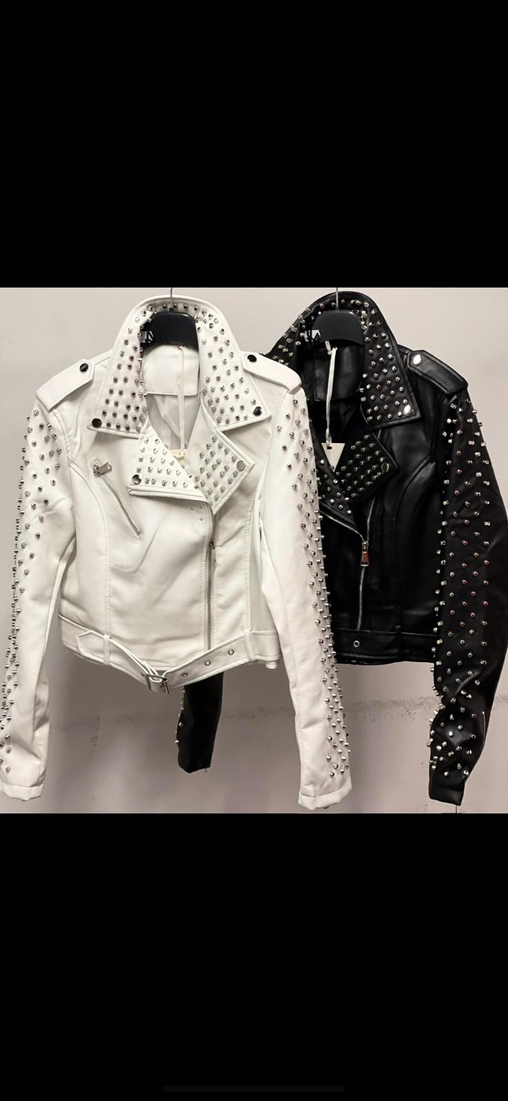Jacke mit Nieten