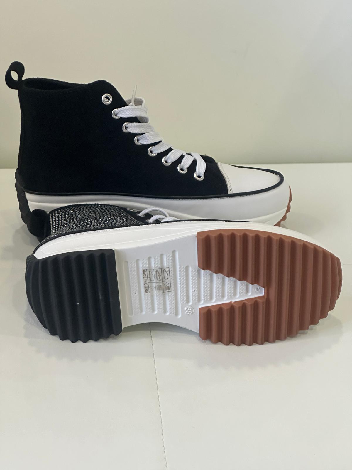 Sneaker