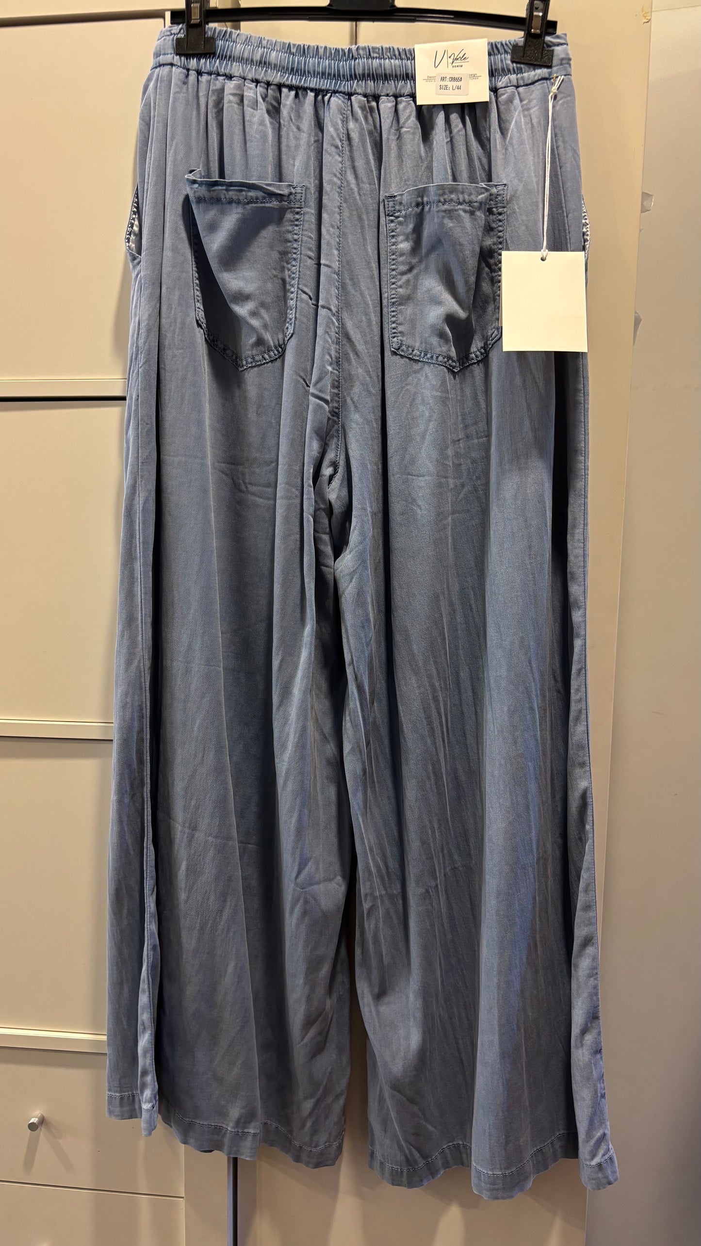Jeans mit weitem Bein