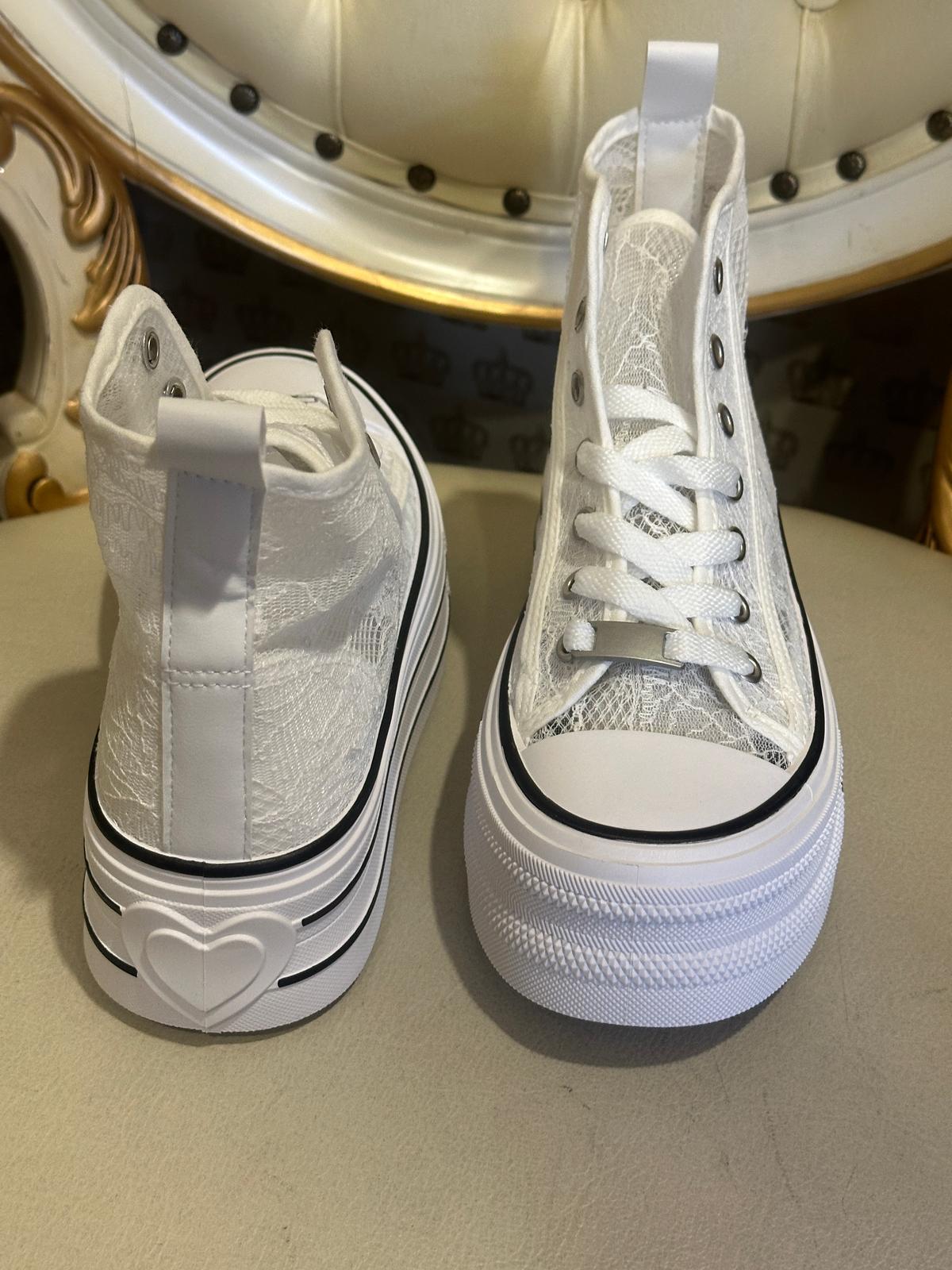 Sneaker