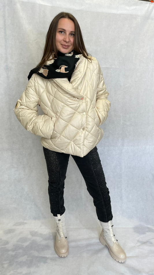 Jacke von Bastet